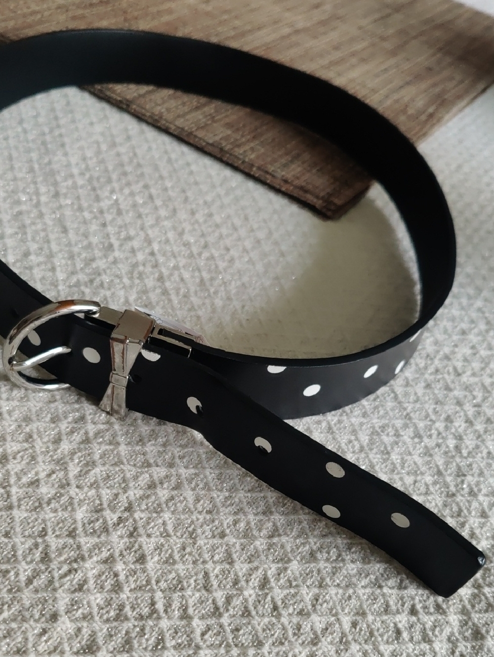 kate spade Black Polka Dot Belt with Silver Buckle, Reversible. Genuine Leather.